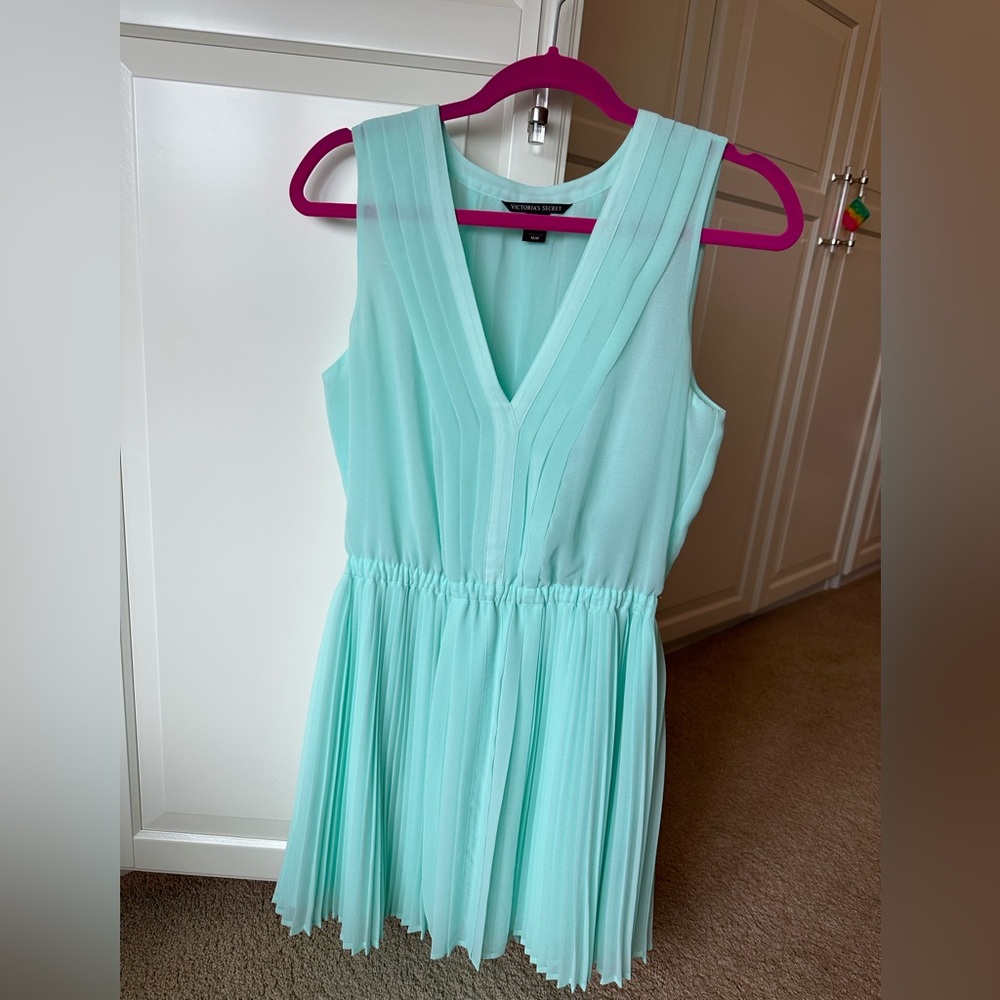 Victoria Secret NWOT dress size M